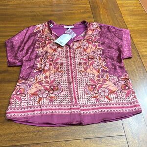 DR2 Blouse Size Large